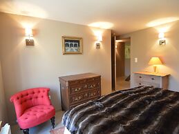Holiday Home in Nismes Viroinval