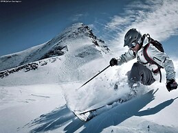 Apartment in Kaprun on the ski Slopes