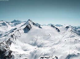 Apartment in Kaprun on the ski Slopes