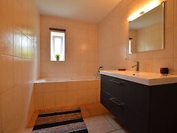 Nice House With Swimming Pool, Pleasantly Renovated