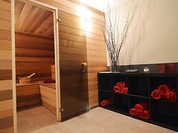 Holiday Home With Private Pool and Deer Park