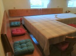 Spacious Chalet with Sauna near Ski Area in Wolfsberg