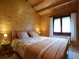 Splendid Chalet in Durbuy With Garden