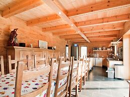 Villa in Freyneux With Garden