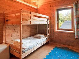 Villa in Freyneux With Garden