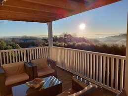 Sumptuous Chalet in Septon with Sauna & Hot Tub
