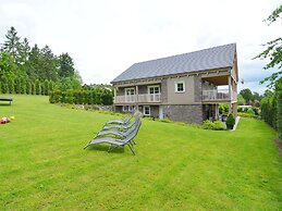 Sumptuous Chalet in Septon with Sauna & Hot Tub