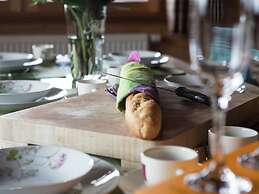 Sumptuous Chalet in Septon with Sauna & Hot Tub