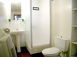 Farmhouse in Basse-bodeux Near Forest