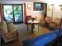 Farmhouse in Basse-bodeux Near Forest