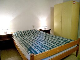 Farmhouse in Basse-bodeux Near Forest