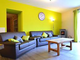 Cozy Holiday Home in Theux