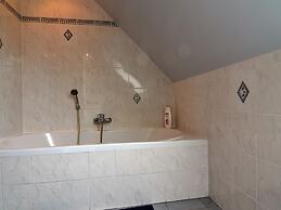 Sun-kissed Villa in Diksmuide With Garden, Sauna