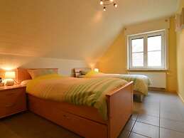 Sun-kissed Villa in Diksmuide With Garden, Sauna