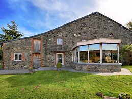 Rustic House With Sunroom