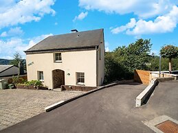 Apartment in Bouillon With Garden