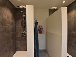 Tasteful Holiday Home in Sijsele-brugge With Garden