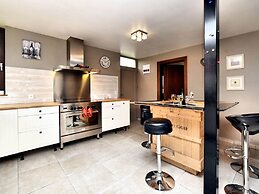 Holiday Home in Virton With Swimming Pool