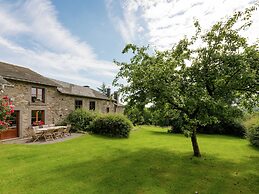 Rustic Vacation Home, Baneux