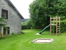 Cottage La Fausse Epine Near Forest