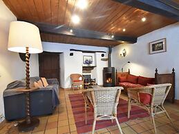 Cottage La Fausse Epine Near Forest