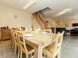 Luxurious Holiday Home in Glabbeek With Garden
