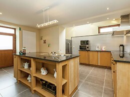 Holiday Home in Glabbeek With Garden