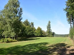 Luxury Pet Friendly Chalet in Bièvre near Forest