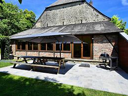 Magnificent Holiday Home in Baronville With Heated Pool & Billiards