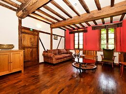 Magnificent Holiday Home in Baronville With Heated Pool & Billiards