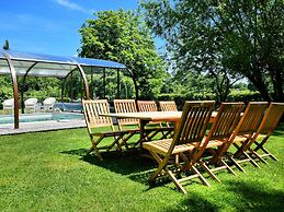 Magnificent Holiday Home in Baronville With Heated Pool & Billiards