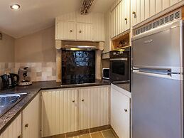 Luxurious Villa Near the Beach