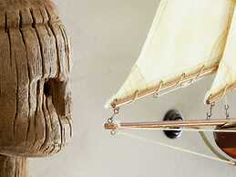 Luxurious Villa Near the Beach