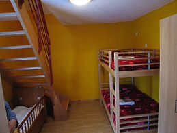 Spacious Stay With Terrace