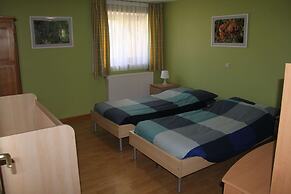 Spacious Stay With Terrace