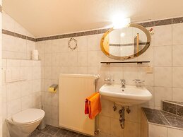 Mountain View Apartment in Strengen near Ski Bus
