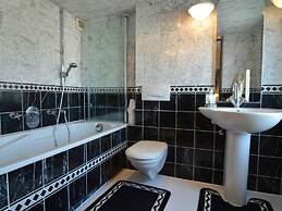 Villa in Middelkerke Near Town Center