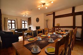 Farm Stay With Sauna, Teuven