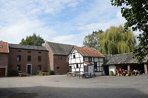 Farm Stay With Sauna, Teuven