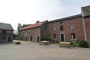 Farm Stay With Sauna, Teuven