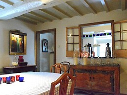 Holiday Home in Bitvre Near Town Center