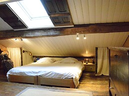 Holiday Home in Bitvre Near Town Center