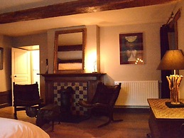 Holiday Home in Bitvre Near Town Center