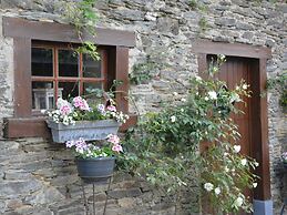 Holiday Home in Bitvre Near Town Center