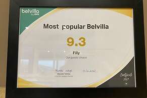 Luxurious Holiday Home with Hot Tub & Sauna in Houffalize