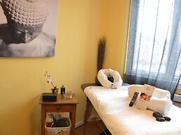 Apartment in Spa Near Town Center