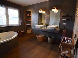 Apartment in Spa Near Town Center