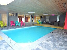Superb House for Family Group with Swimming Pool, Sauna, Hot Tub, Bill