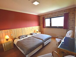 Superb House for Family Group with Swimming Pool, Sauna, Hot Tub, Bill