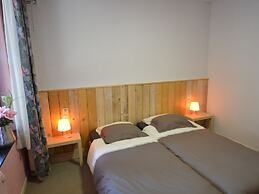 Superb House for Family Group with Swimming Pool, Sauna, Hot Tub, Bill